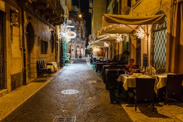 Verona como um local: tour e degustação de vinhos em um osteria